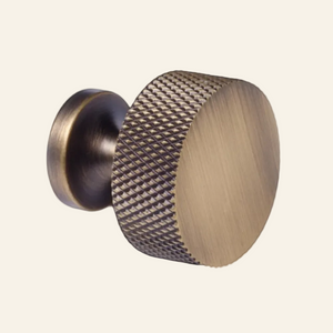 ANTIQUE BRASS DRAWER KNOB