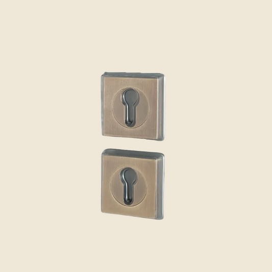 BRASS KEY PLATE ANTIQUE